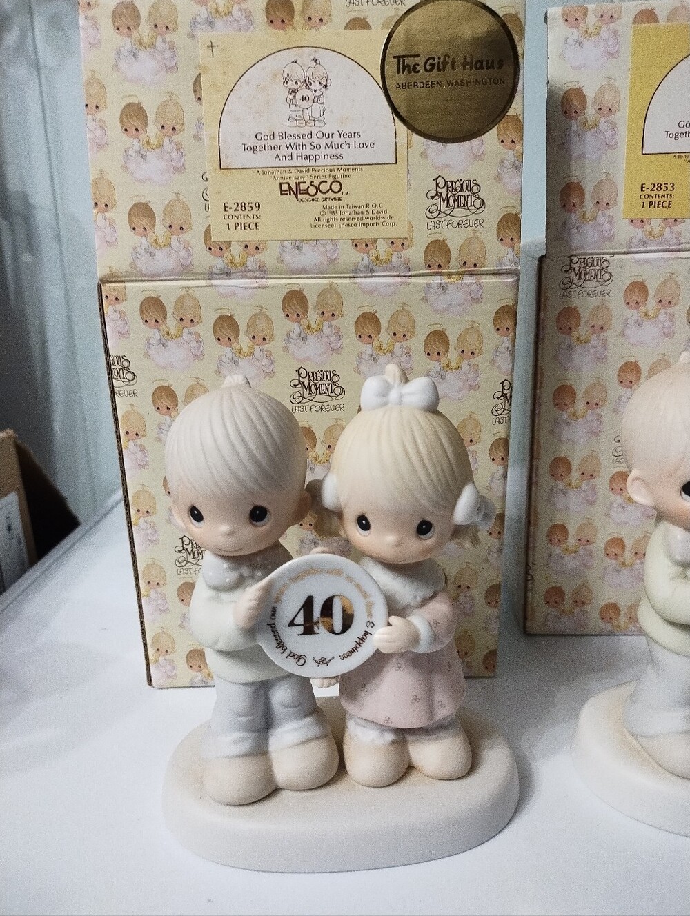 1983 Precious Moments Anniversary Figurines , #E 2859 & # E 2853 (40 & 50) - Picture 2 of 5